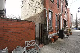 212 Carpenter St, Philadelphia, PA 19147 - Photo 3