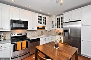 212 Carpenter St, Philadelphia, PA 19147 - Photo 5