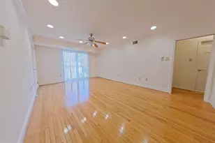 610 Bainbridge St, Philadelphia, PA 19147 - Photo 7