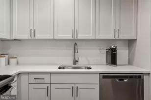 875 Sansom St, Philadelphia, PA 19106 - Photo 9