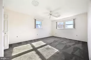 527 Wigard Ave, Philadelphia, PA 19128 - Photo 11