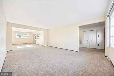 527 Wigard Avenue, Philadelphia, PA 19128 - Photo 3