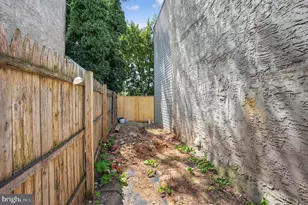 820 W Firth St, Philadelphia, PA 19133 - Photo 27