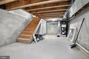 820 W Firth St, Philadelphia, PA 19133 - Photo 25