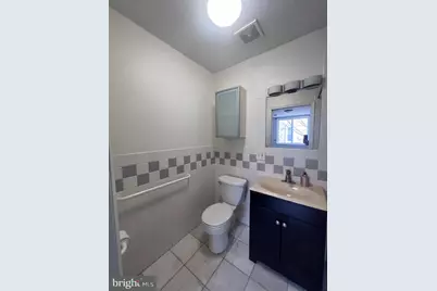 443 Fairmount Avenue #C, Philadelphia, PA 19123 - Photo 15