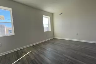 2704 S Marshall St, Philadelphia, PA 19148 - Photo 3