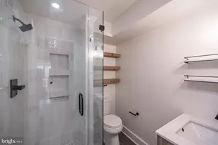 1814 Christian St, Philadelphia, PA 19146 - Photo 5