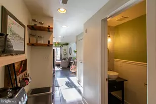 1814 Christian St, Philadelphia, PA 19146 - Photo 7