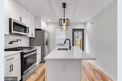 2039 E Letterly Street, Philadelphia, PA 19125 - Photo 11