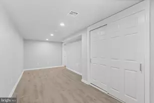 69 E Slocum St, Philadelphia, PA 19119 - Photo 17