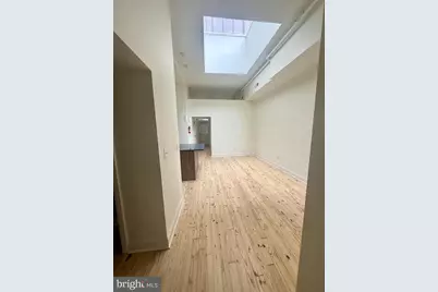 1733 Chestnut Street #304, Philadelphia, PA 19103 - Photo 3