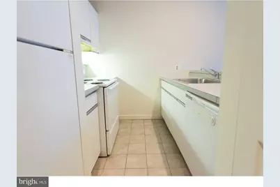 130-1 Arch Street #305, Philadelphia, PA 19106 - Photo 15