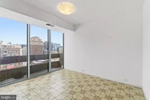 1326 Spruce St, Philadelphia, PA 19107 - Photo 9