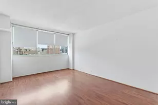 1326 Spruce St, Philadelphia, PA 19107 - Photo 15