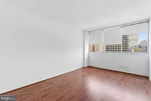 1326 Spruce St, Philadelphia, PA 19107 - Photo 19