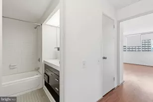 1326 Spruce St, Philadelphia, PA 19107 - Photo 21