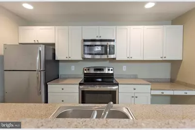 1100 Spruce Street #2C, Philadelphia, PA 19107 - Photo 9