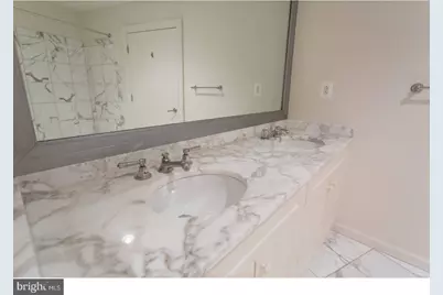 201 N 8th Street #809, Philadelphia, PA 19106 - Photo 21