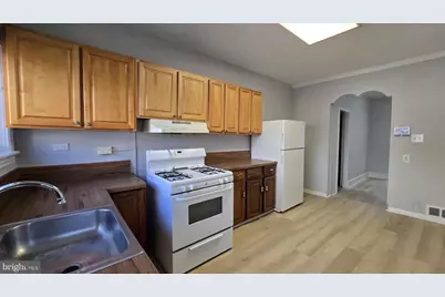 431 W Wellens Avenue, Philadelphia, PA 19120 - Photo 9