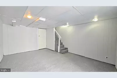 431 W Wellens Avenue, Philadelphia, PA 19120 - Photo 23