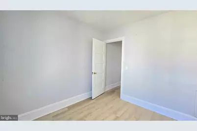 431 W Wellens Avenue, Philadelphia, PA 19120 - Photo 21