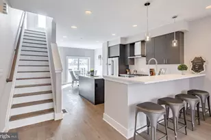 634 N 5th St, Philadelphia, PA 19123 - Photo 3