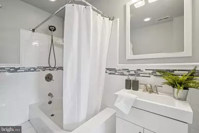 2435 Christian Street, Philadelphia, PA 19146 - Photo 39