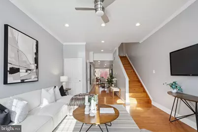 2435 Christian Street, Philadelphia, PA 19146 - Photo 9