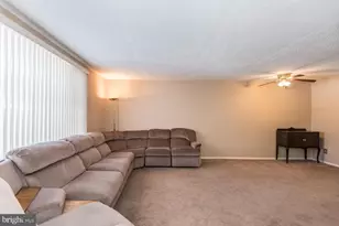 10650 Halstead St, Philadelphia, PA 19116 - Photo 3