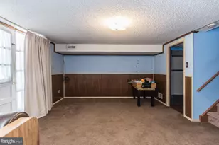 10650 Halstead St, Philadelphia, PA 19116 - Photo 25