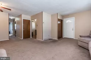 10650 Halstead St, Philadelphia, PA 19116 - Photo 5