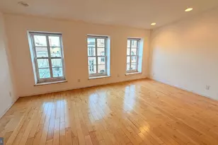 136 N 3rd St, Philadelphia, PA 19106 - Photo 9