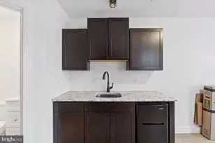 651 N 33rd St, Philadelphia, PA 19104 - Photo 27