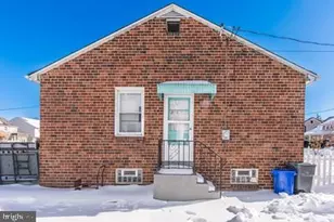 913 Afton St, Philadelphia, PA 19111 - Photo 5