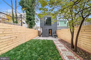 11 W Abington Ave, Philadelphia, PA 19118 - Photo 23