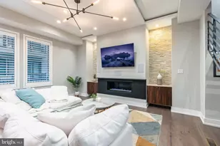 608 N 3rd St, Philadelphia, PA 19123 - Photo 11