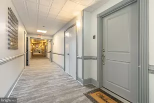 500 Admirals Way, Philadelphia, PA 19146 - Photo 3