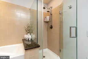 500 Admirals Way, Philadelphia, PA 19146 - Photo 11