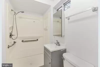 600 E Girard Avenue #1R, Philadelphia, PA 19125 - Photo 9