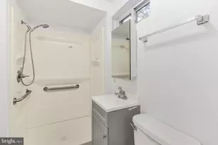 600 E Girard Ave, Philadelphia, PA 19125 - Photo 9