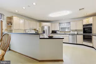 2817 Winchester Ave, Philadelphia, PA 19136 - Photo 15