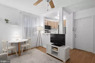 1431 Spruce Street #1R, Philadelphia, PA 19102 - Photo 5