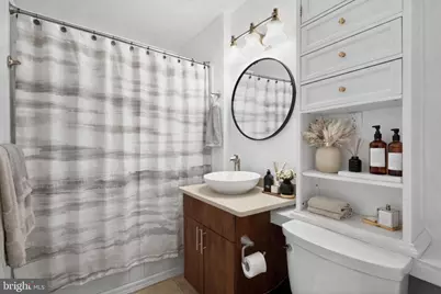 1431 Spruce Street #1R, Philadelphia, PA 19102 - Photo 15