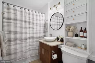 1431 Spruce St, Philadelphia, PA 19102 - Photo 15