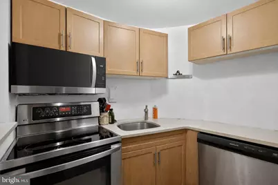 1431 Spruce Street #1R, Philadelphia, PA 19102 - Photo 9