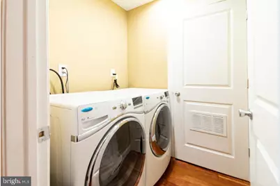 2107 Carpenter Street, Philadelphia, PA 19146 - Photo 15