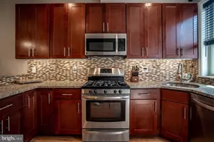 1720 Annin St, Philadelphia, PA 19146 - Photo 5