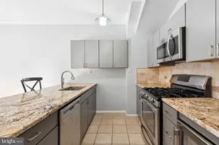 2828 Ogden St, Philadelphia, PA 19130 - Photo 7