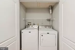 2828 Ogden St, Philadelphia, PA 19130 - Photo 29