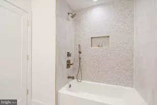 2214 E Gordon St, Philadelphia, PA 19125 - Photo 29